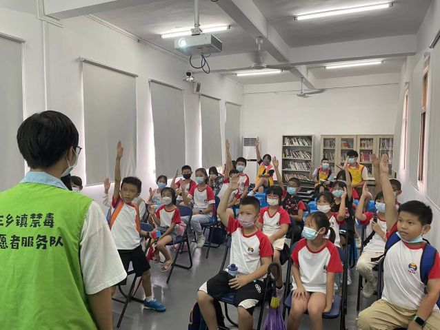 三鄉(xiāng)鎮(zhèn)開展“無毒暑期，健康同行”禁毒宣傳活動圖片4.jpg